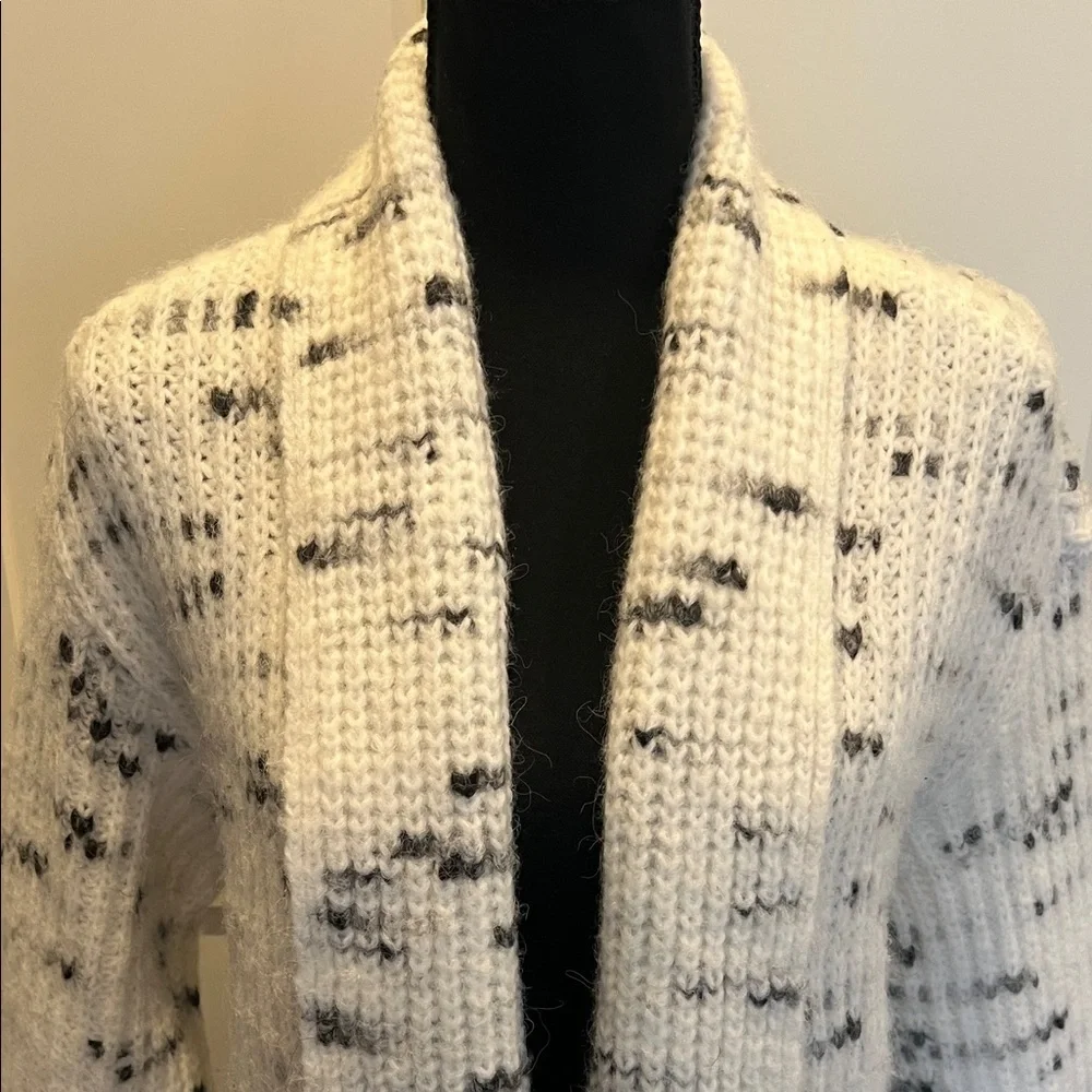 Liverpool White and Black Speckled Cardigan Size M